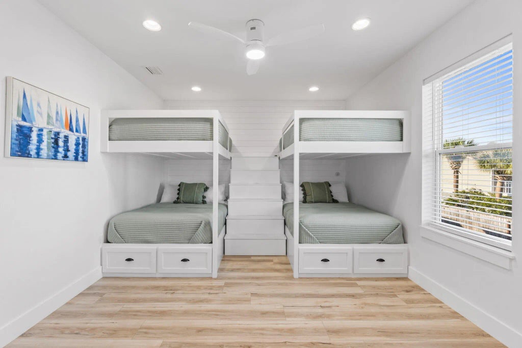 44 of 69 - 7028 Thomas Drive, Panama City Beach, FL