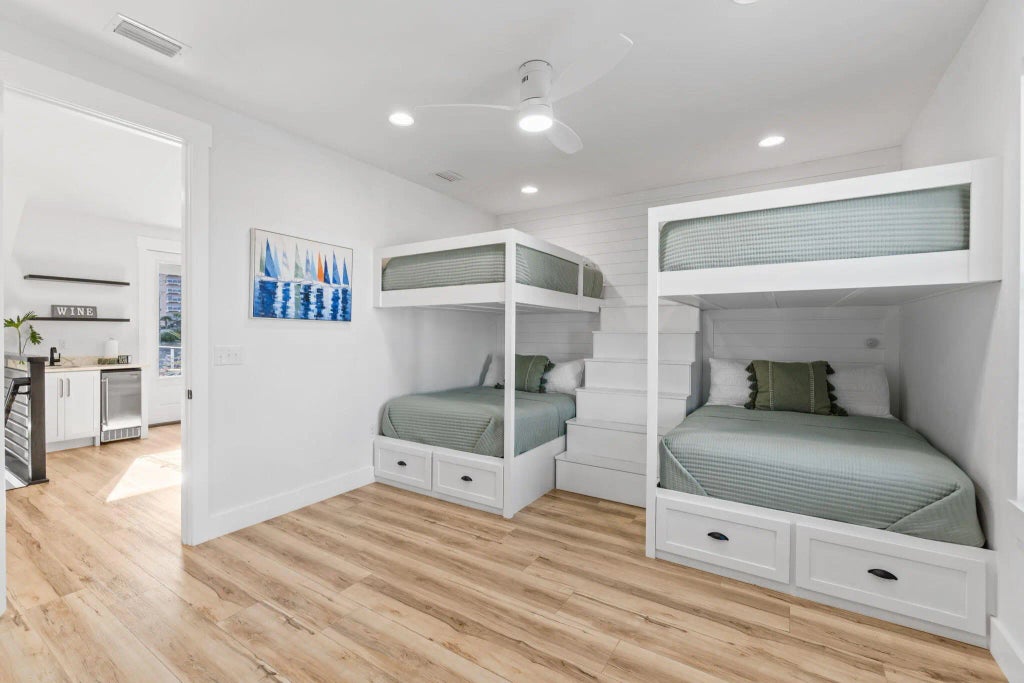 45 of 69 - 7028 Thomas Drive, Panama City Beach, FL