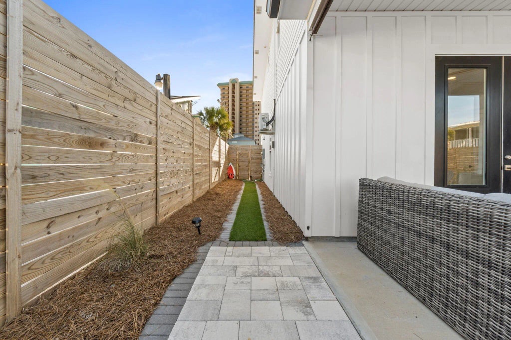 58 of 69 - 7028 Thomas Drive, Panama City Beach, FL