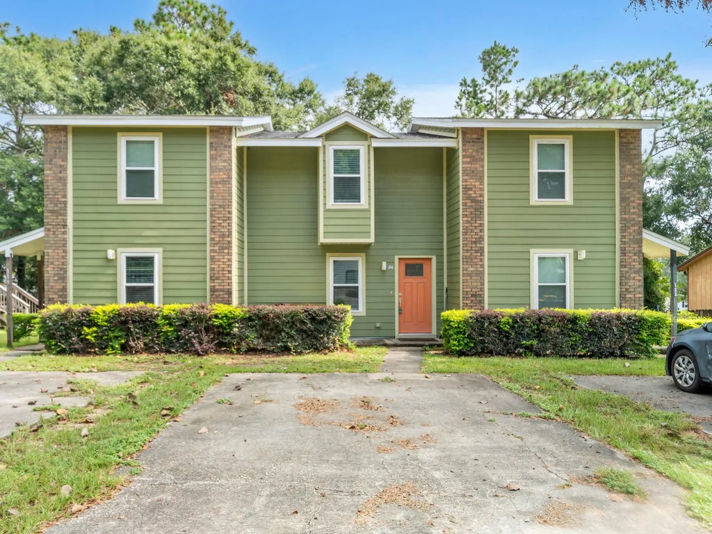 1 of 48 - 119-123 Hampton Drive, Crestview, FL