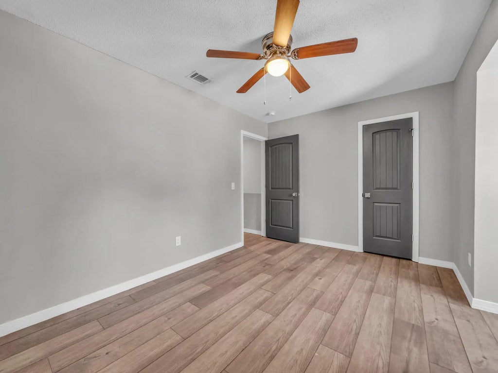 18 of 48 - 119-123 Hampton Drive, Crestview, FL