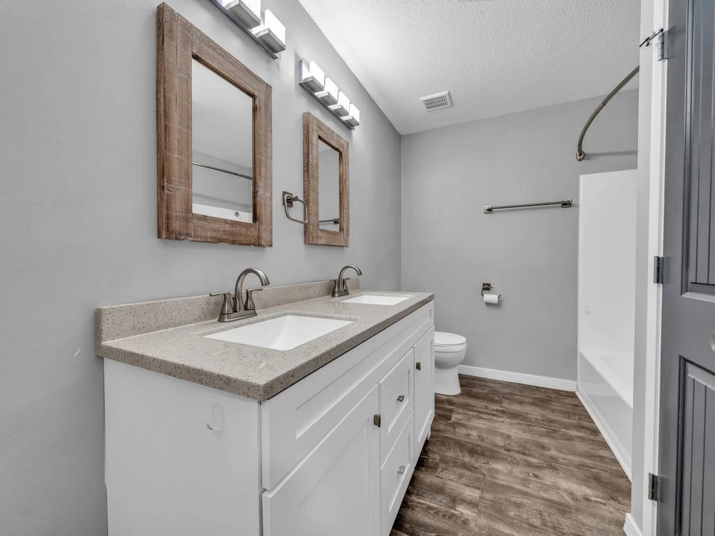 25 of 48 - 119-123 Hampton Drive, Crestview, FL