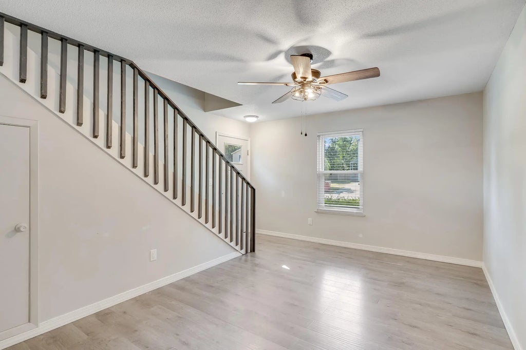 35 of 48 - 119-123 Hampton Drive, Crestview, FL