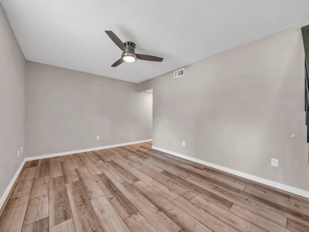 42 of 48 - 119-123 Hampton Drive, Crestview, FL