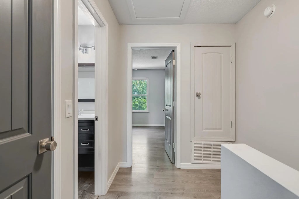 43 of 48 - 119-123 Hampton Drive, Crestview, FL