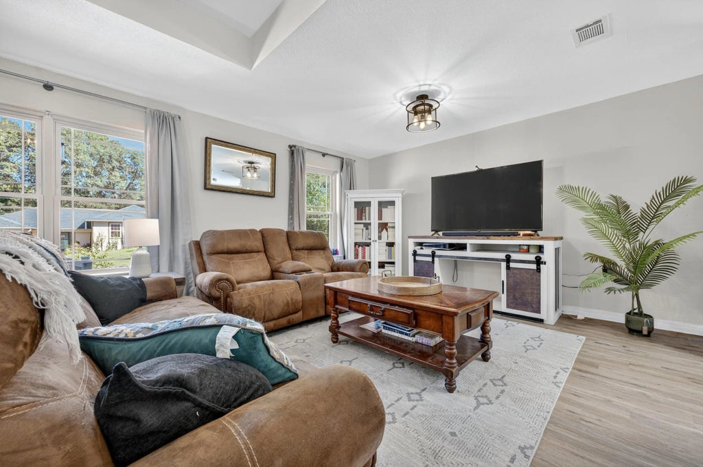 17 of 87 - 115 Campbell Avenue, Crestview, FL