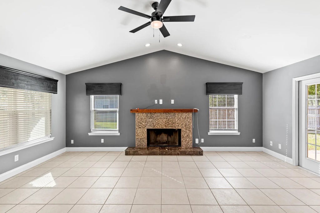 12 of 37 - 218 Sparkleberry Lane, Freeport, FL