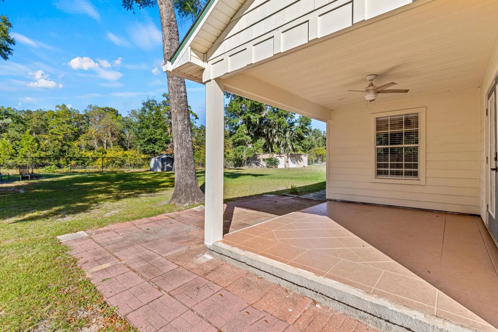 19 of 37 - 218 Sparkleberry Lane, Freeport, FL