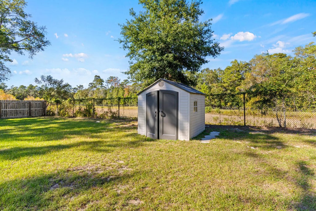 21 of 37 - 218 Sparkleberry Lane, Freeport, FL