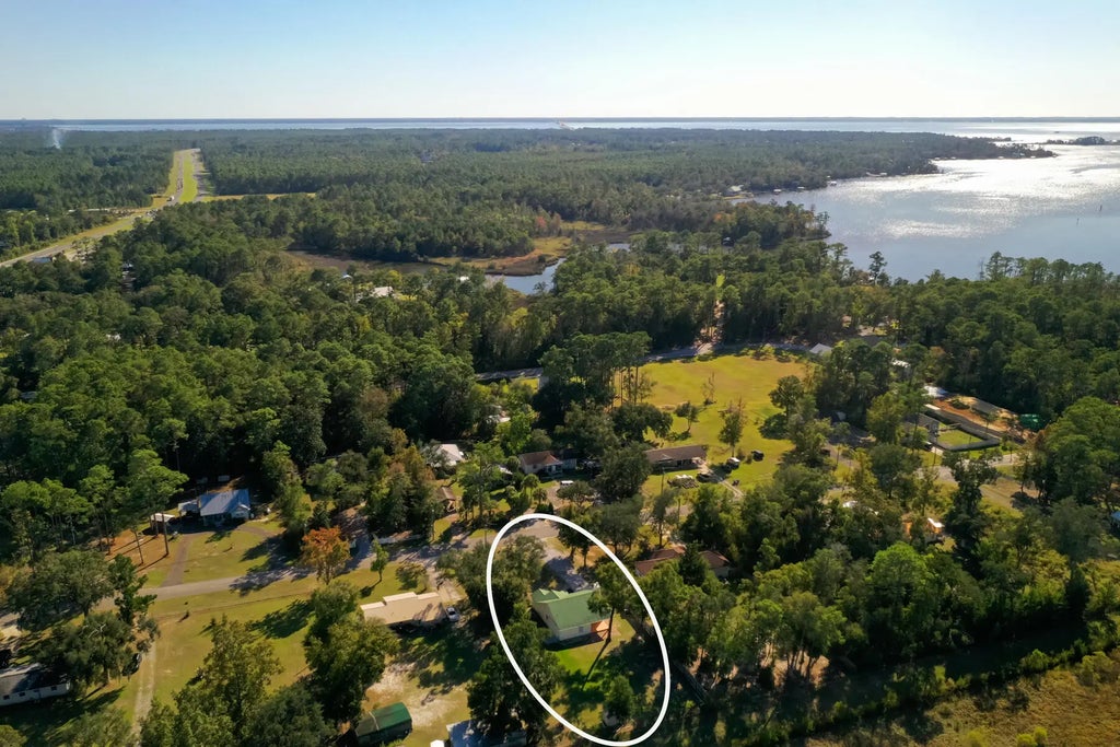26 of 37 - 218 Sparkleberry Lane, Freeport, FL