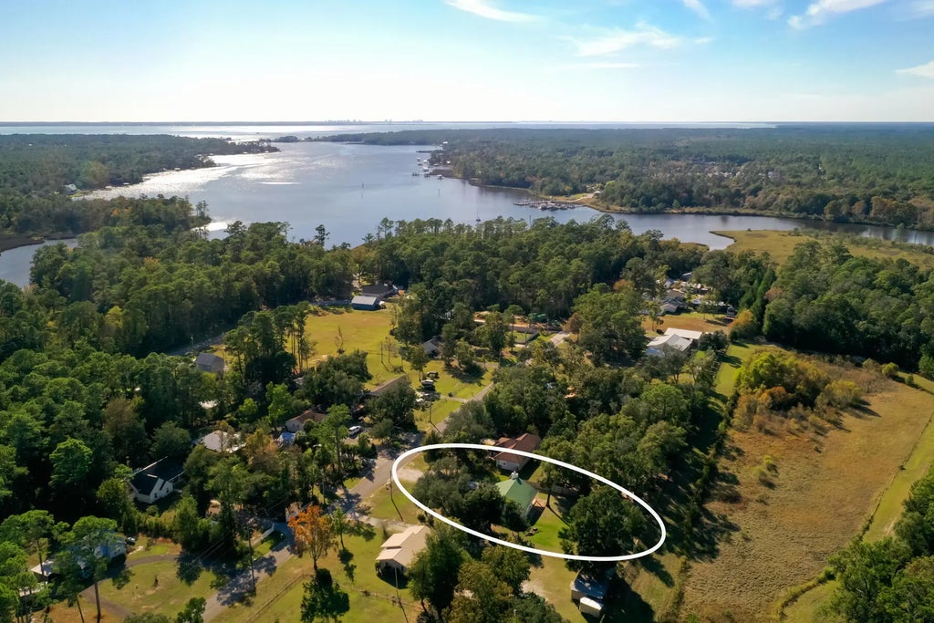 27 of 37 - 218 Sparkleberry Lane, Freeport, FL