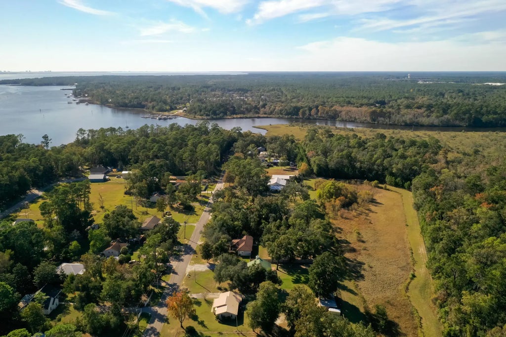 30 of 37 - 218 Sparkleberry Lane, Freeport, FL
