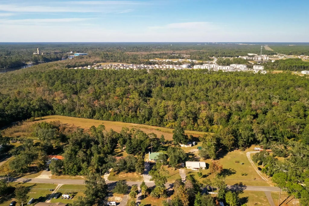 31 of 37 - 218 Sparkleberry Lane, Freeport, FL