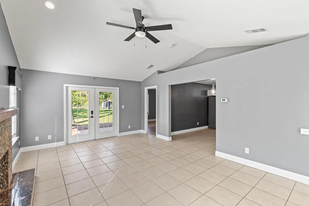 4 of 37 - 218 Sparkleberry Lane, Freeport, FL