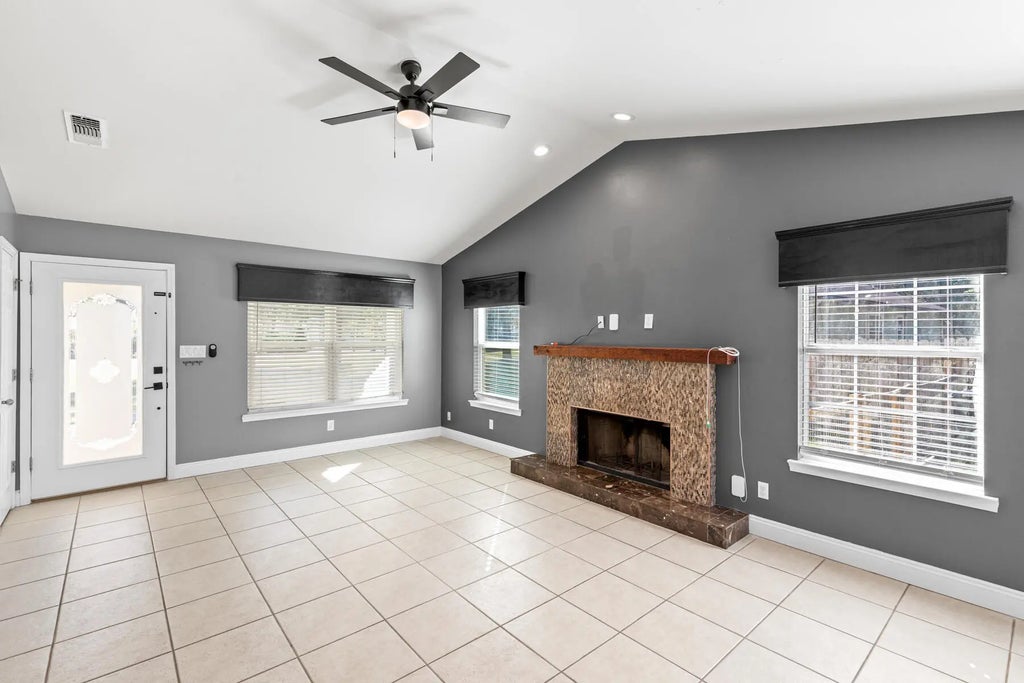 5 of 37 - 218 Sparkleberry Lane, Freeport, FL