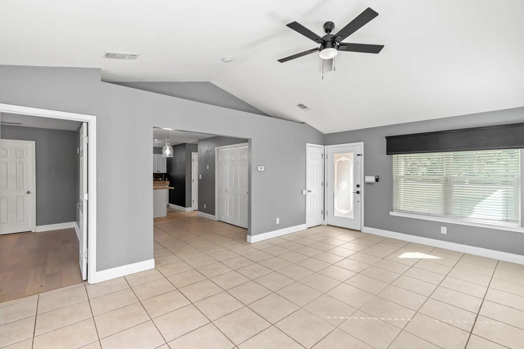 6 of 37 - 218 Sparkleberry Lane, Freeport, FL