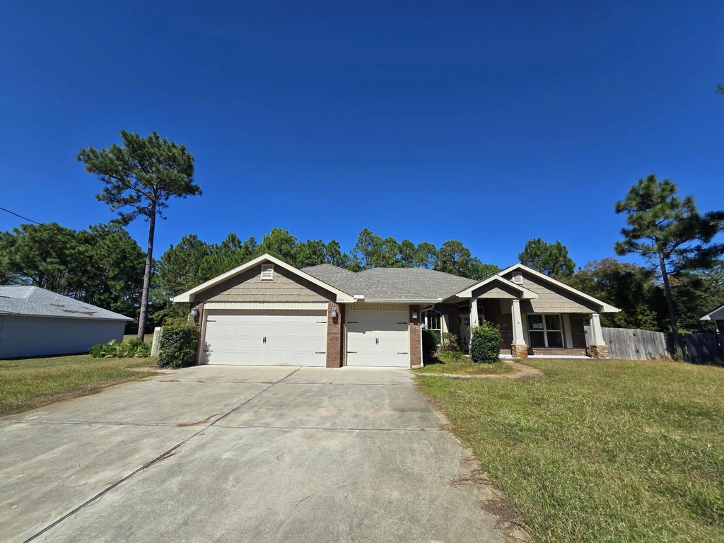 1 of 9 - 6846 Leisure St Street, Navarre, FL