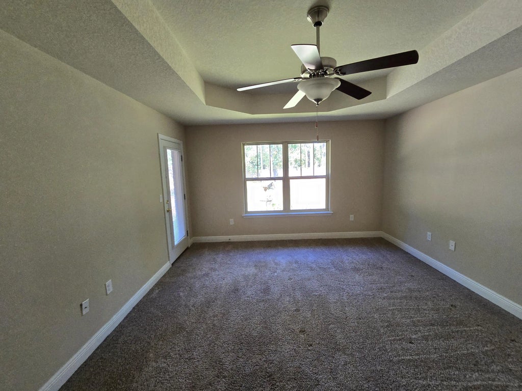 5 of 9 - 6846 Leisure St Street, Navarre, FL