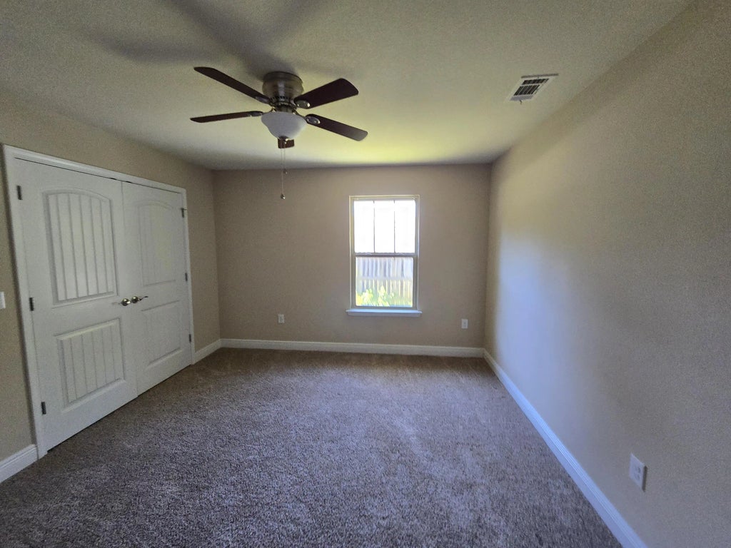 7 of 9 - 6846 Leisure St Street, Navarre, FL