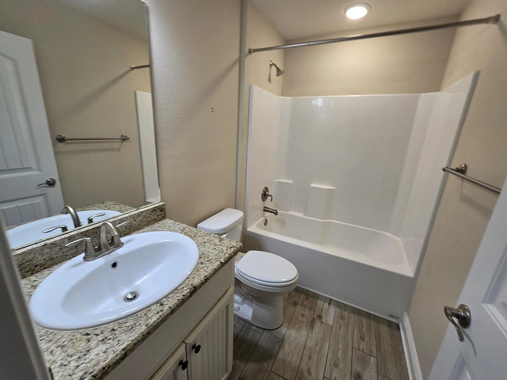 9 of 9 - 6846 Leisure St Street, Navarre, FL