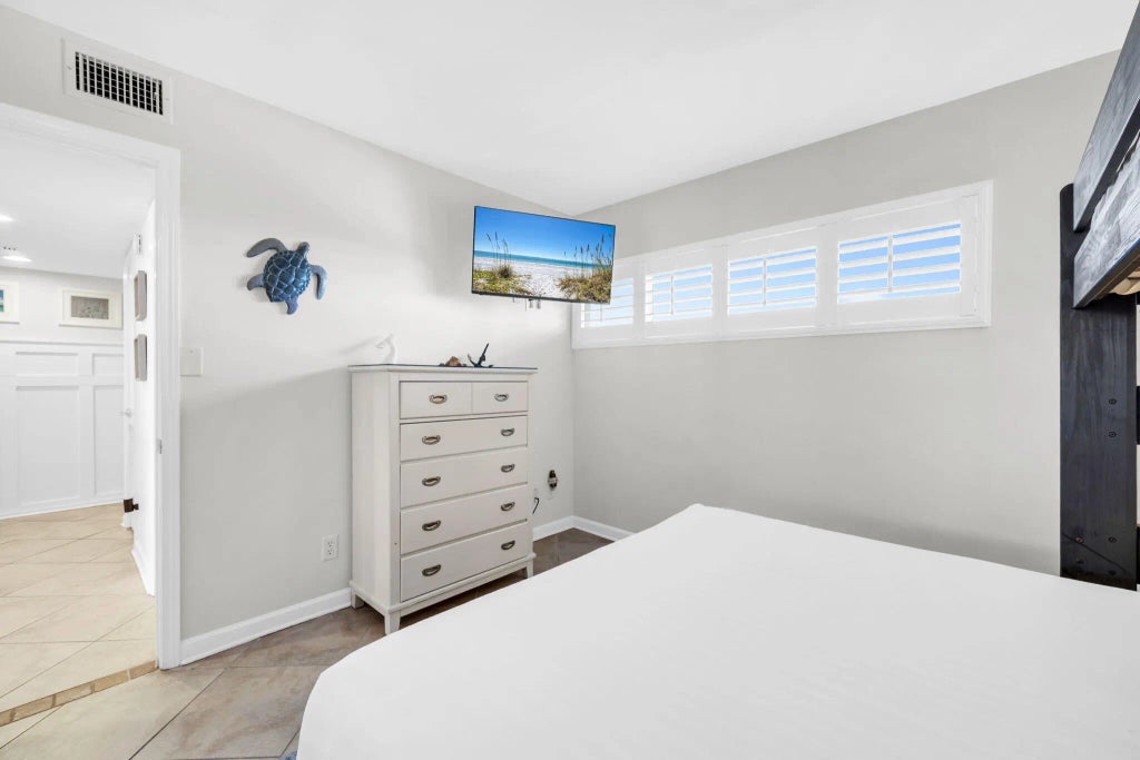 11 of 45 - 510 Gulf Shore Drive Unit 415, Destin, FL
