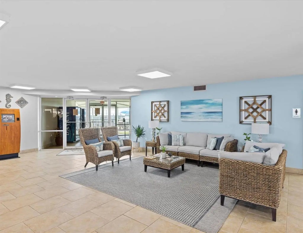 33 of 45 - 510 Gulf Shore Drive Unit 415, Destin, FL
