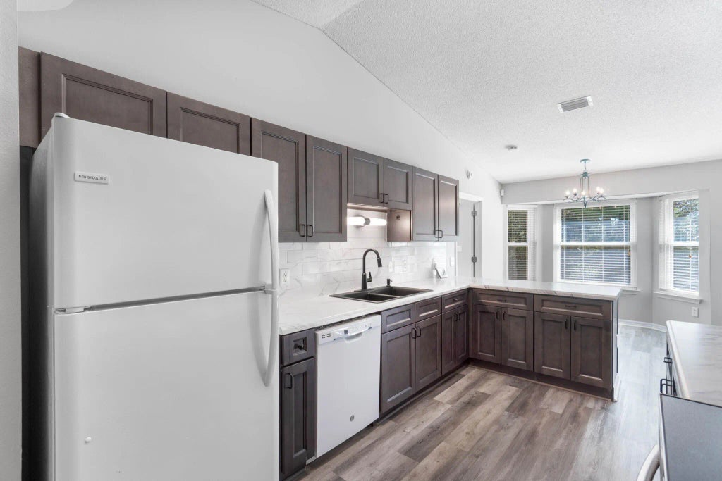 13 of 41 - 7401 Sandstone Street, Navarre, FL