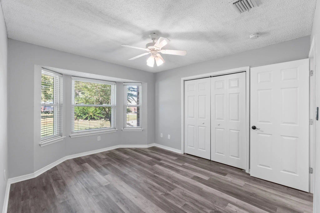19 of 41 - 7401 Sandstone Street, Navarre, FL