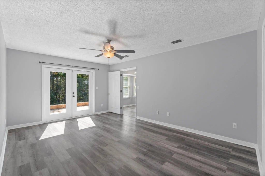 22 of 41 - 7401 Sandstone Street, Navarre, FL