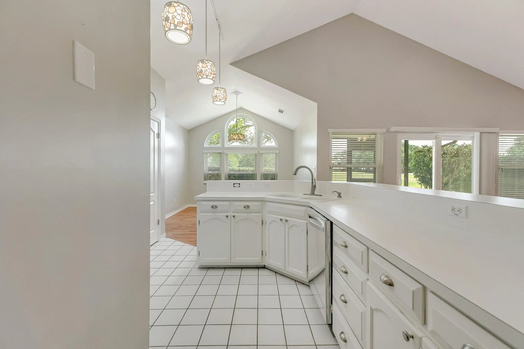 19 of 61 - 901 Shalimar Cove, Shalimar, FL