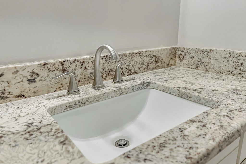 44 of 61 - 901 Shalimar Cove, Shalimar, FL