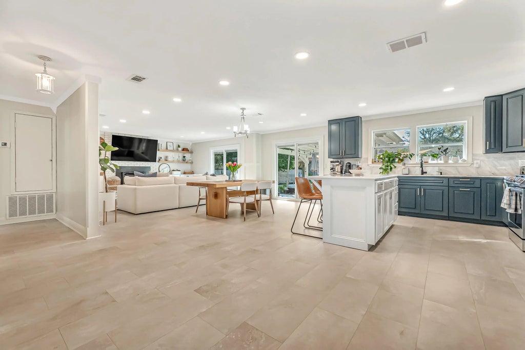 12 of 56 - 642 Russell Boulevard, Fort Walton Beach, FL