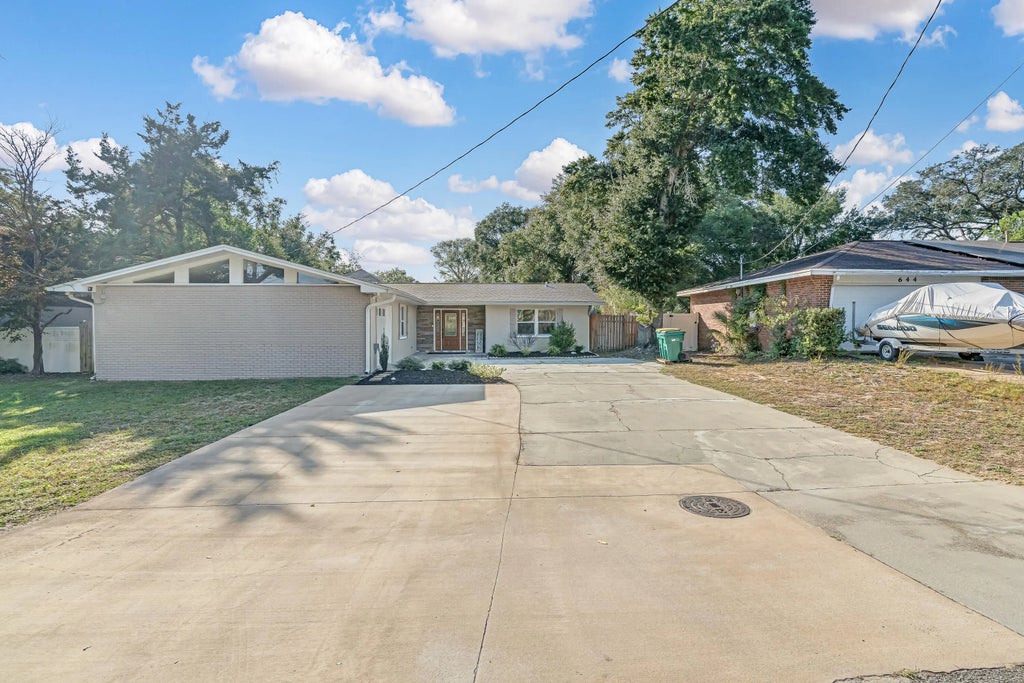4 of 56 - 642 Russell Boulevard, Fort Walton Beach, FL