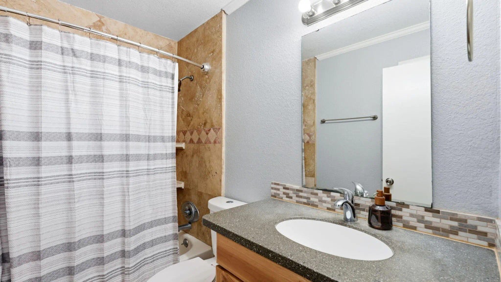 16 of 27 - 210 Pelham Road 215a, Fort Walton Beach, FL