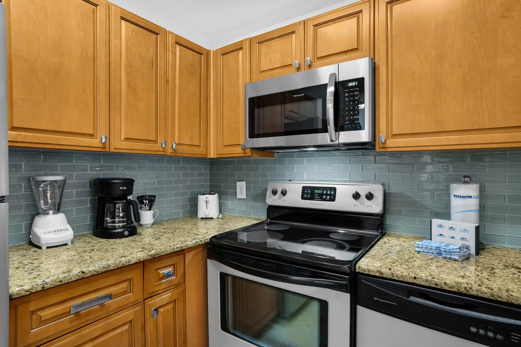 16 of 45 - 515 Tops L Beach Boulevard # 313, Miramar Beach, FL