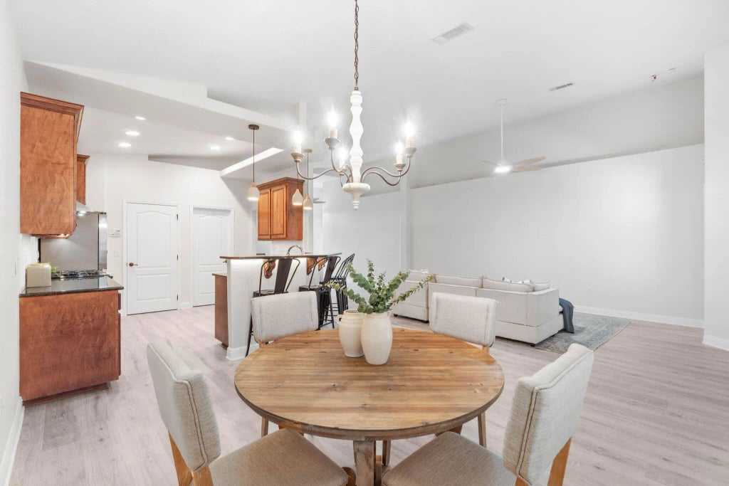 12 of 41 - 2071 Fountainview Drive, Navarre, FL