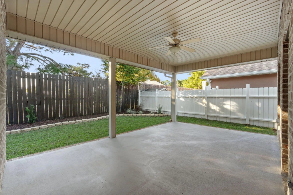 28 of 41 - 2071 Fountainview Drive, Navarre, FL