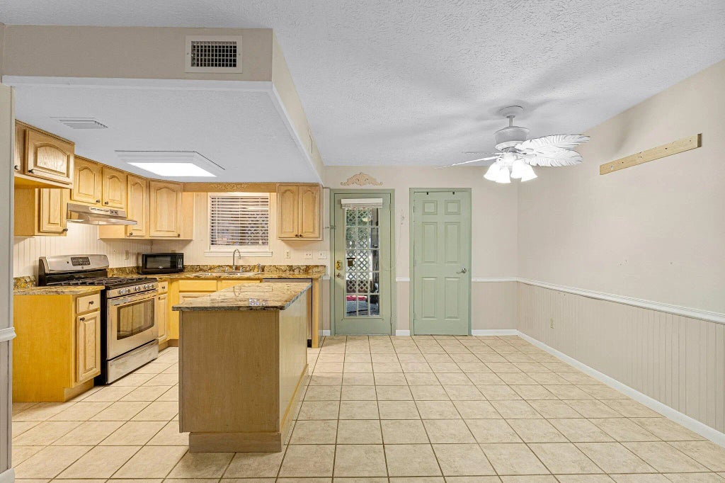 7 of 26 - 176 White Sandy Drive, Panama City Beach, FL