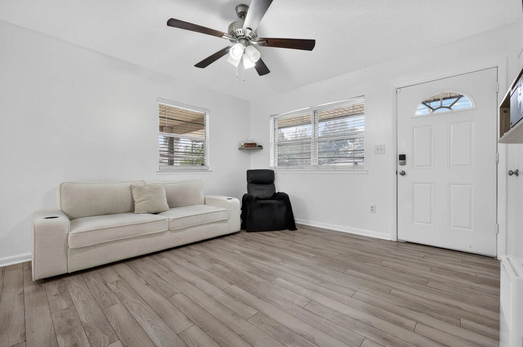 8 of 46 - 313 Brackin Street A, Crestview, FL