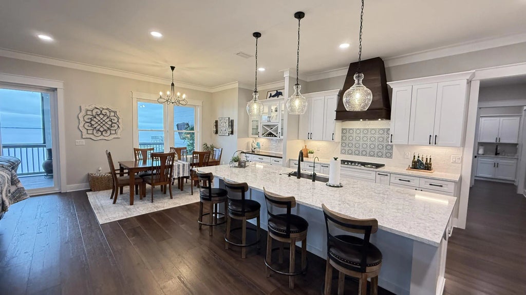 10 of 40 - 68 Dolphin Place, Freeport, FL