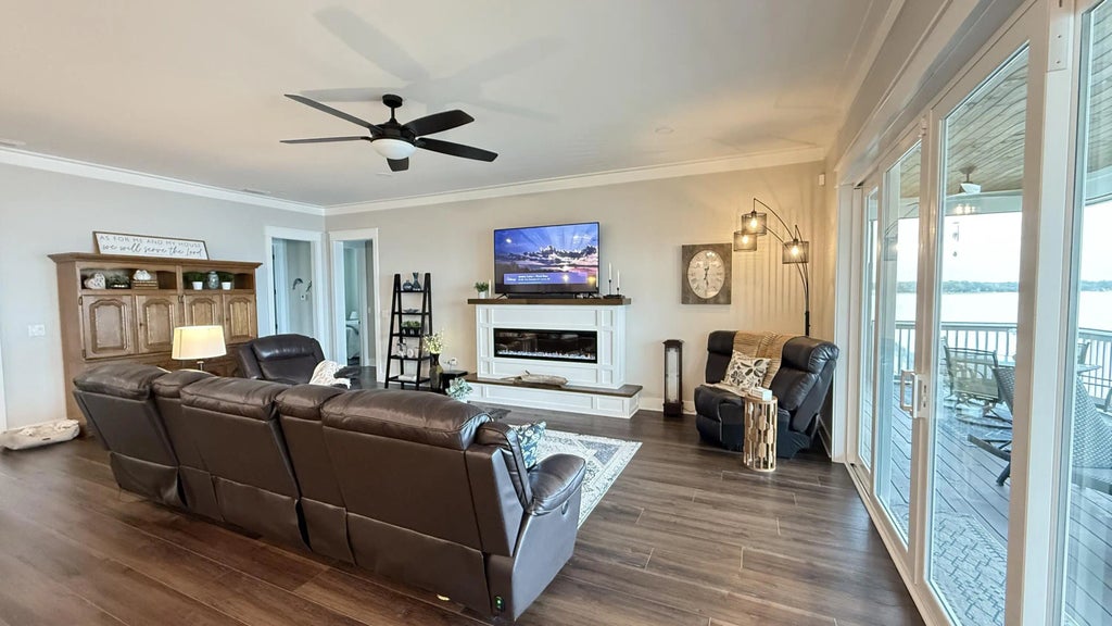 12 of 40 - 68 Dolphin Place, Freeport, FL