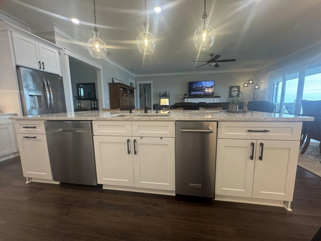 9 of 40 - 68 Dolphin Place, Freeport, FL