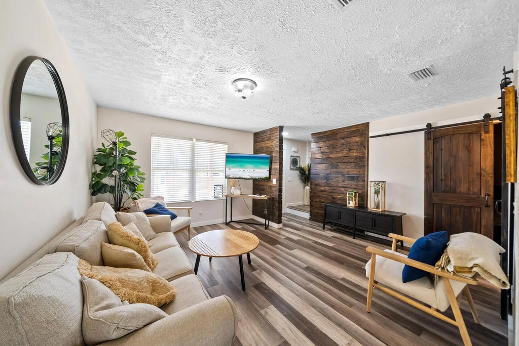 3 of 43 - 5812 Beach Drive B, Panama City Beach, FL