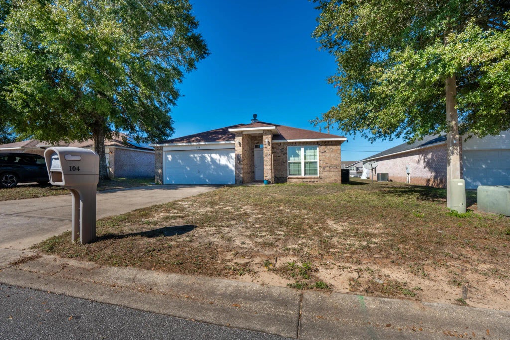 3 of 41 - 104 Sandstone Trail, Crestview, FL
