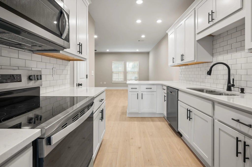 17 of 45 - 162 Westview Avenue, Valparaiso, FL