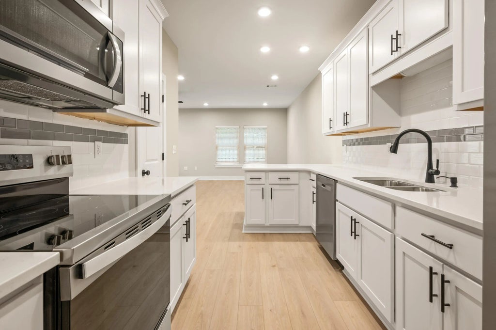 16 of 42 - 160 Westview Avenue, Valparaiso, FL
