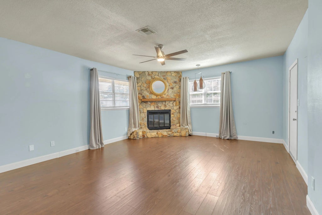 19 of 42 - 348 Chicago Avenue, Valparaiso, FL