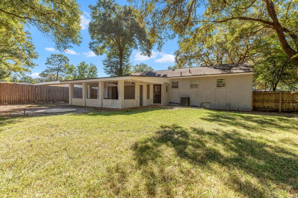 5 of 42 - 348 Chicago Avenue, Valparaiso, FL