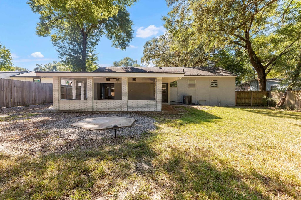6 of 42 - 348 Chicago Avenue, Valparaiso, FL