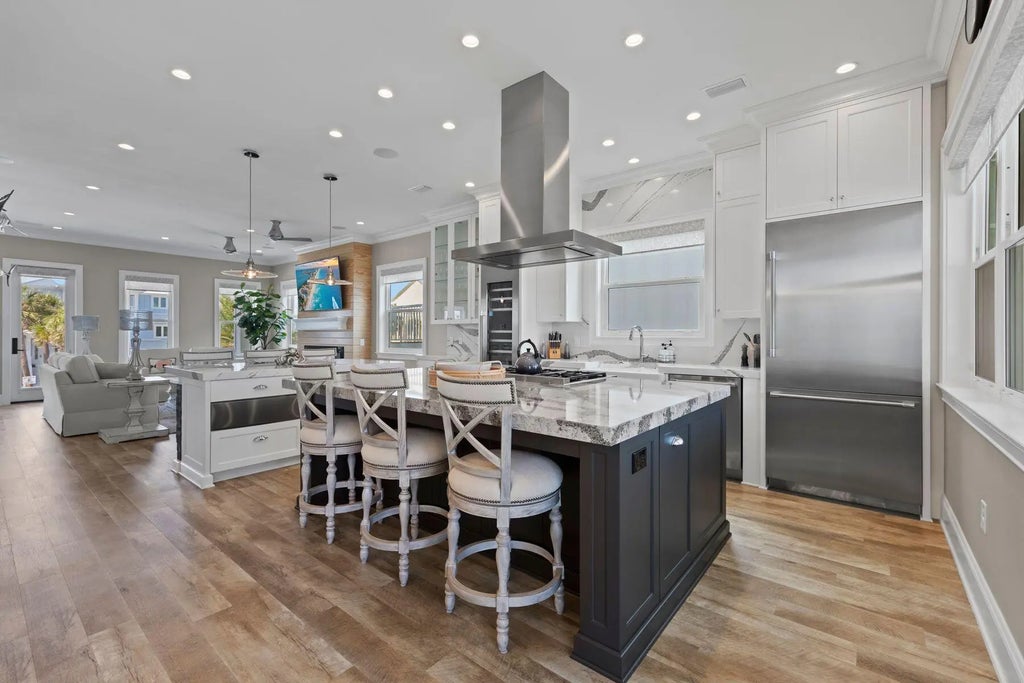 7 of 32 - 7339 Grand Navarre Boulevard, Navarre, FL